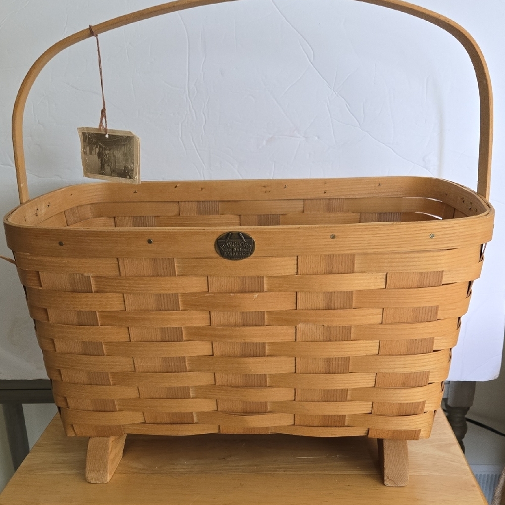 Peterboro 18" Handle Basket